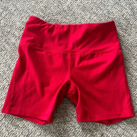 XS RED DSG Women's Momentum 5" Shorts with back pockets - Picture 1 of 5